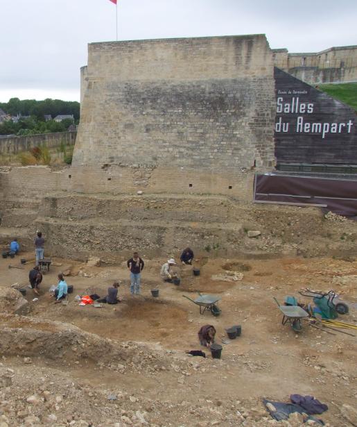 Fouilles archéologiques château de Caen