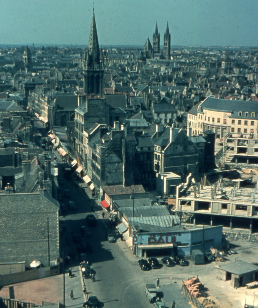 Rue Saint-Pierre, Caen. Photo André Minard