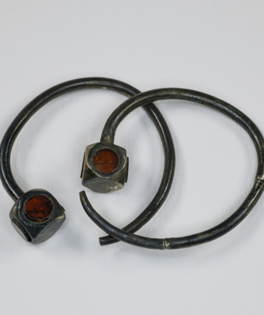 Boucle d'oreille; Fin du 5e siècle